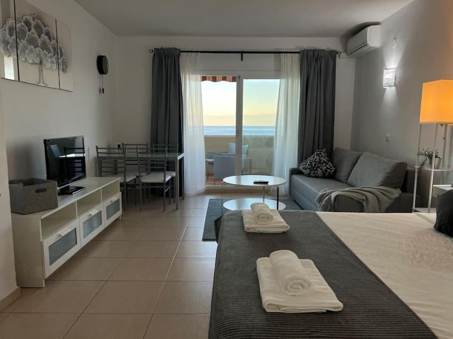 Benalbeach En La Playa Benalmádena Esterno foto